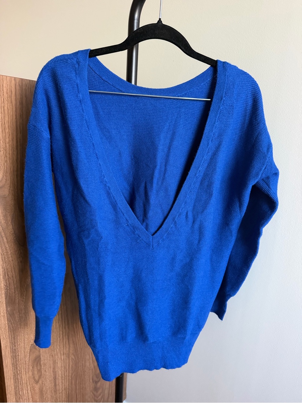 Dynamite Royal Blue Open-Back V-Neck Knit Sweater Size XS